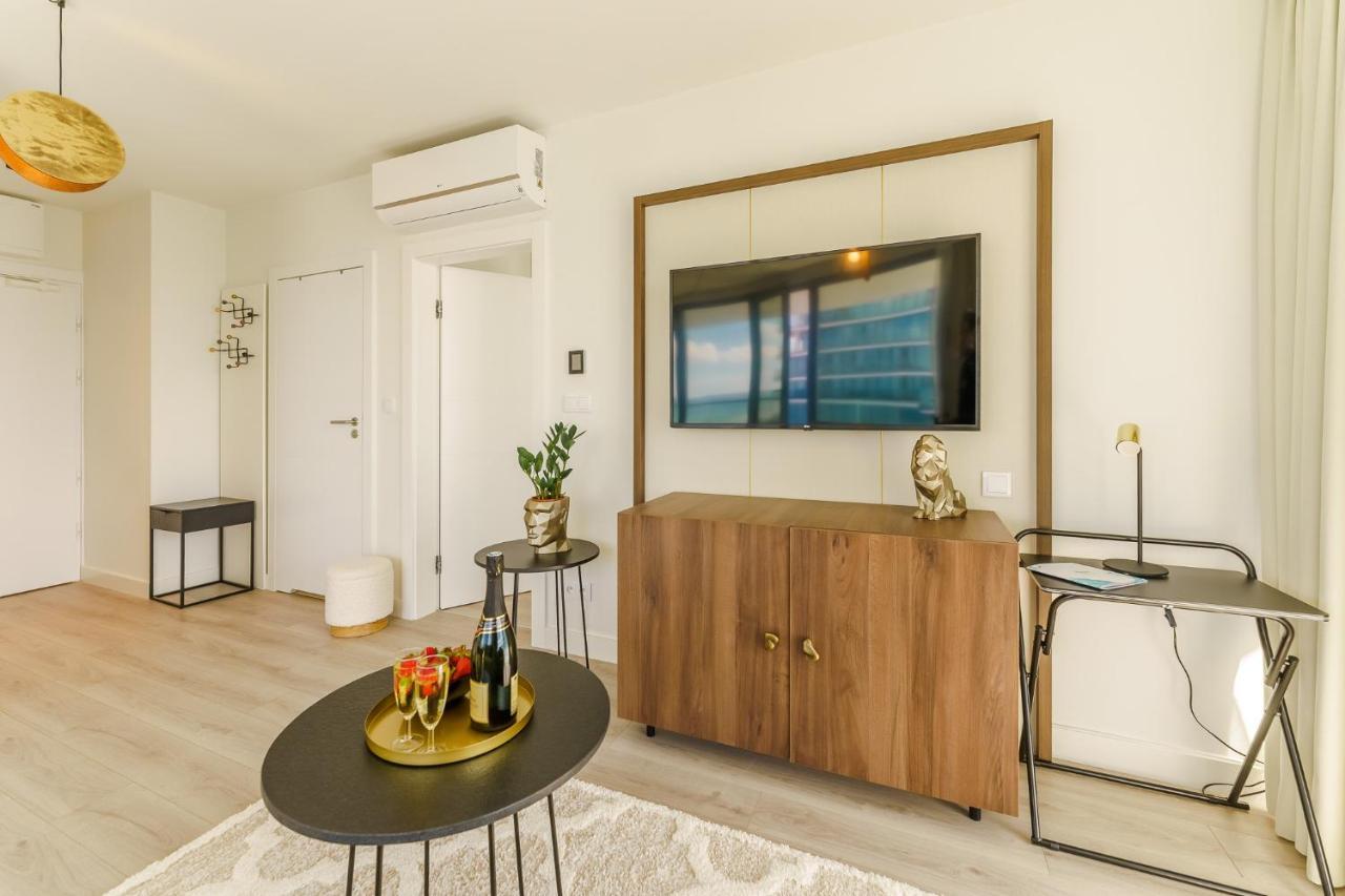 Apartament Waves - Baltic View By Noclegi Renters เมียนซิดดรอแย ภายนอก รูปภาพ