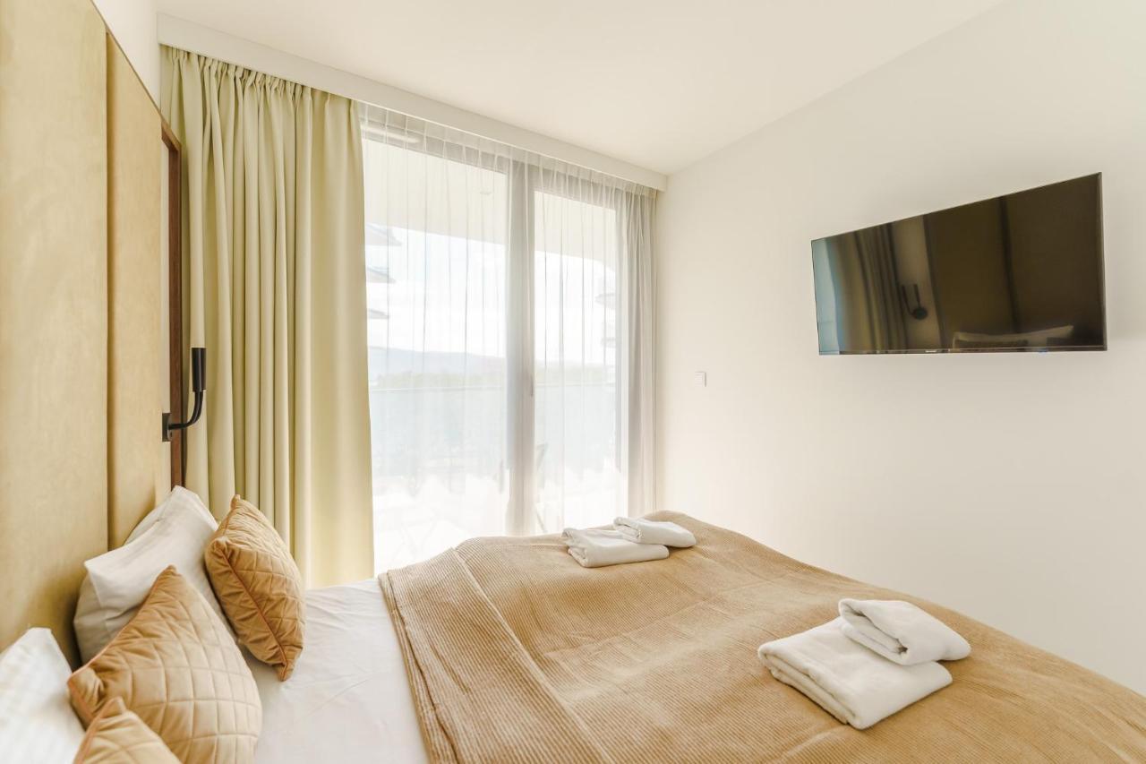 Apartament Waves - Baltic View By Noclegi Renters เมียนซิดดรอแย ภายนอก รูปภาพ